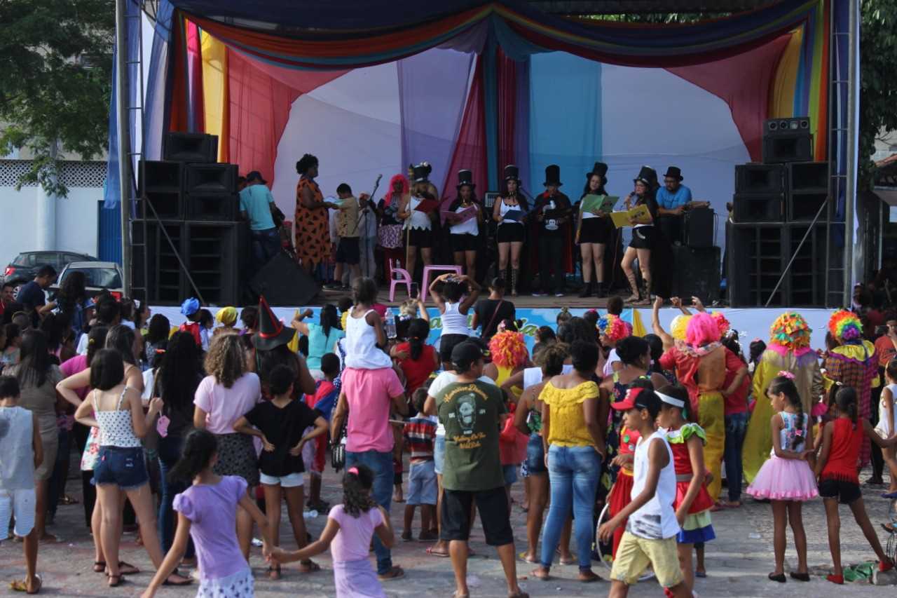 Feira Literária Camacan